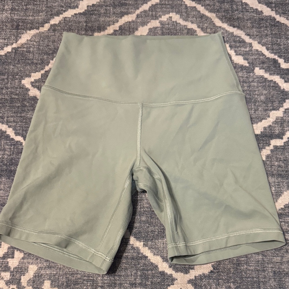 Lululemon Athletica align 6inch Bike Shorts